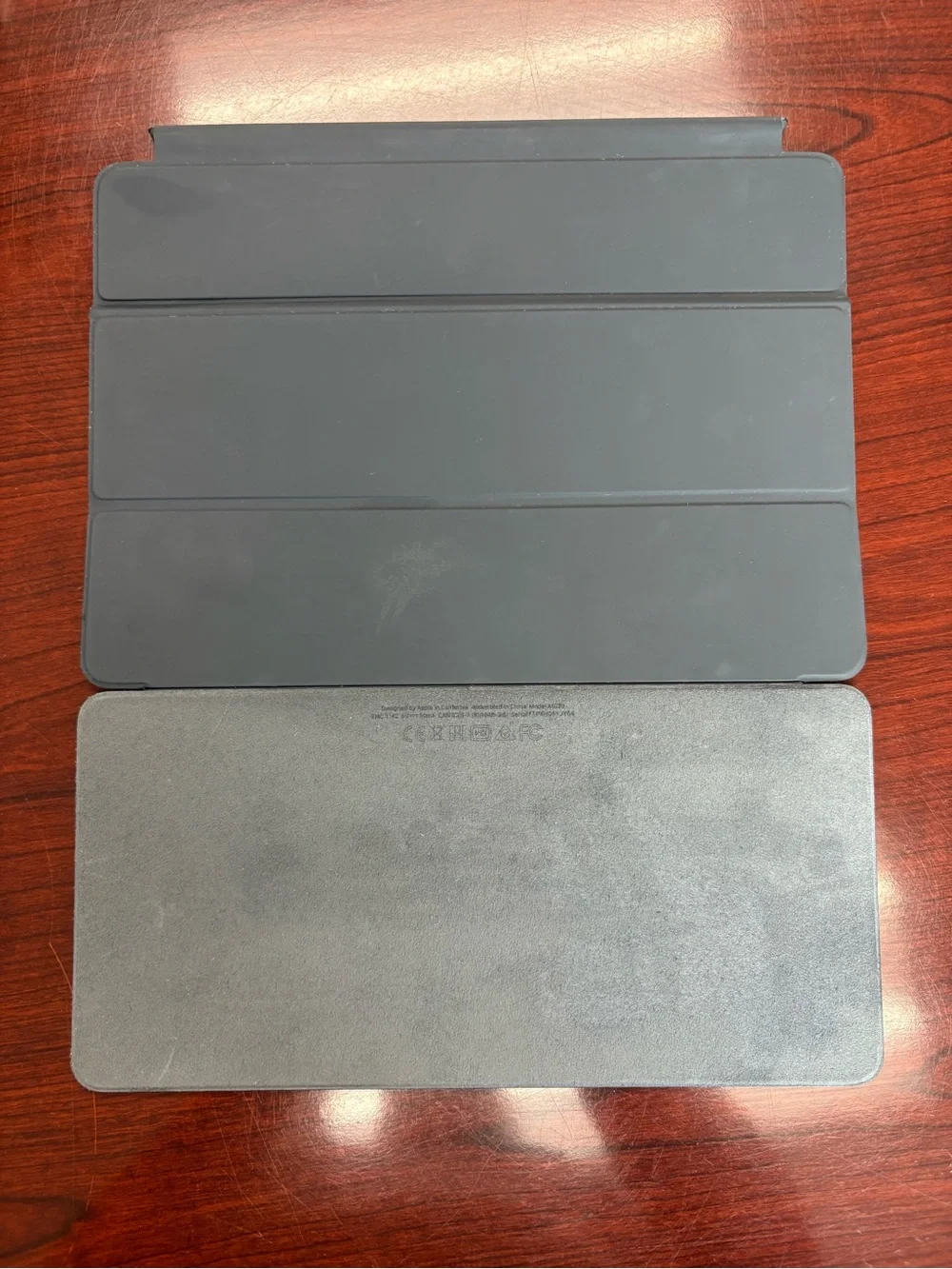 Apple Smart Keyboard A1829 Fits 3rd 7th 8th 9th Generation & Ipad Pro 10.5 Inch